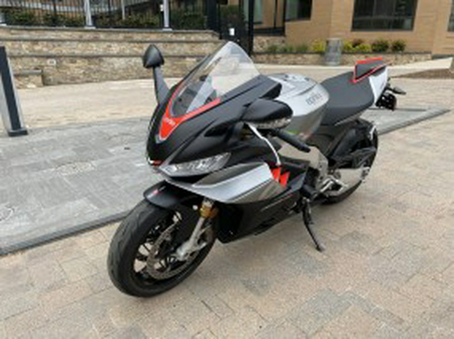 2021 Aprilia RSV4 RR