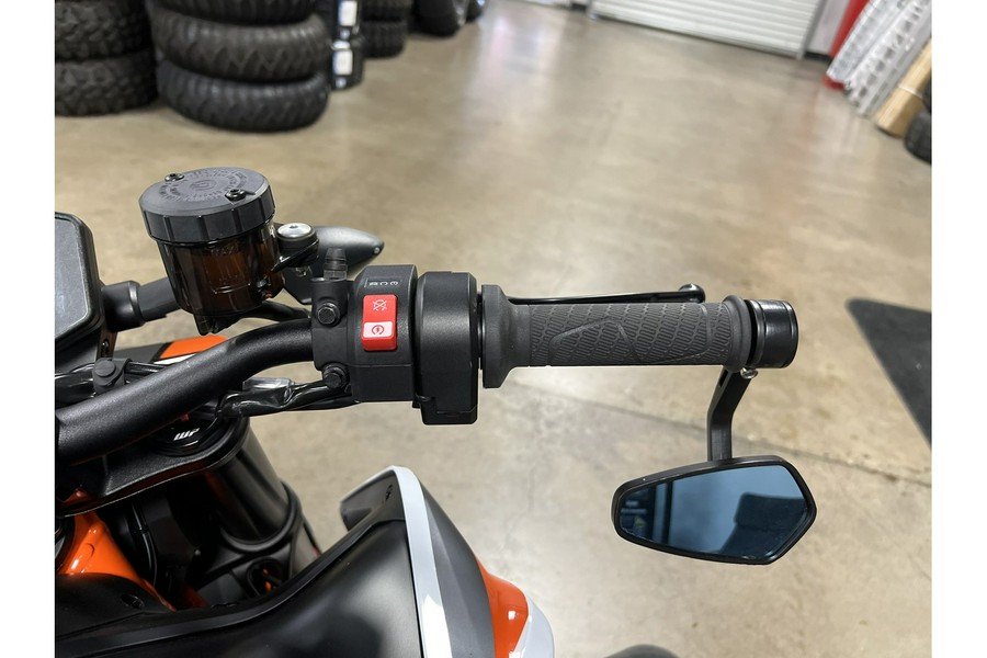 2020 KTM 890 DUKE R