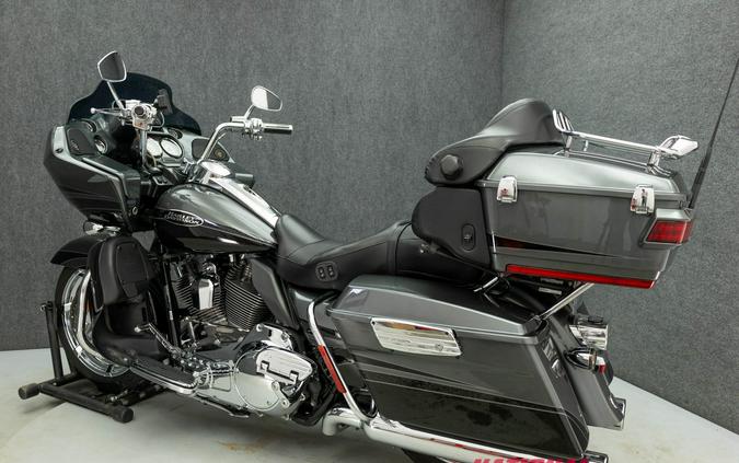 2011 HARLEY DAVIDSON FLTRUSE CVO ROAD GLIDE ULTRA W/ABS