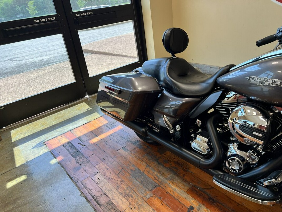 2014 Harley-Davidson Street Glide Special