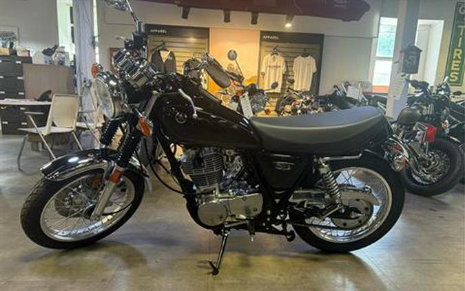 2016 Yamaha SR400