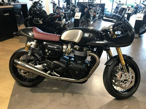 2020 Triumph Thruxton RS Review (17 Fast Facts)