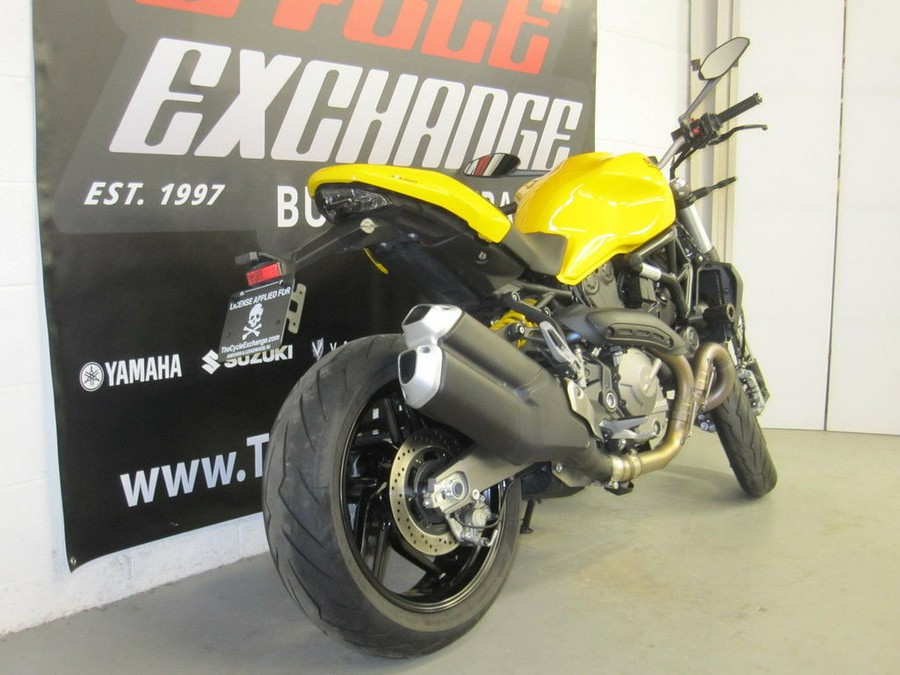 2018 Ducati Monster 821 Yellow