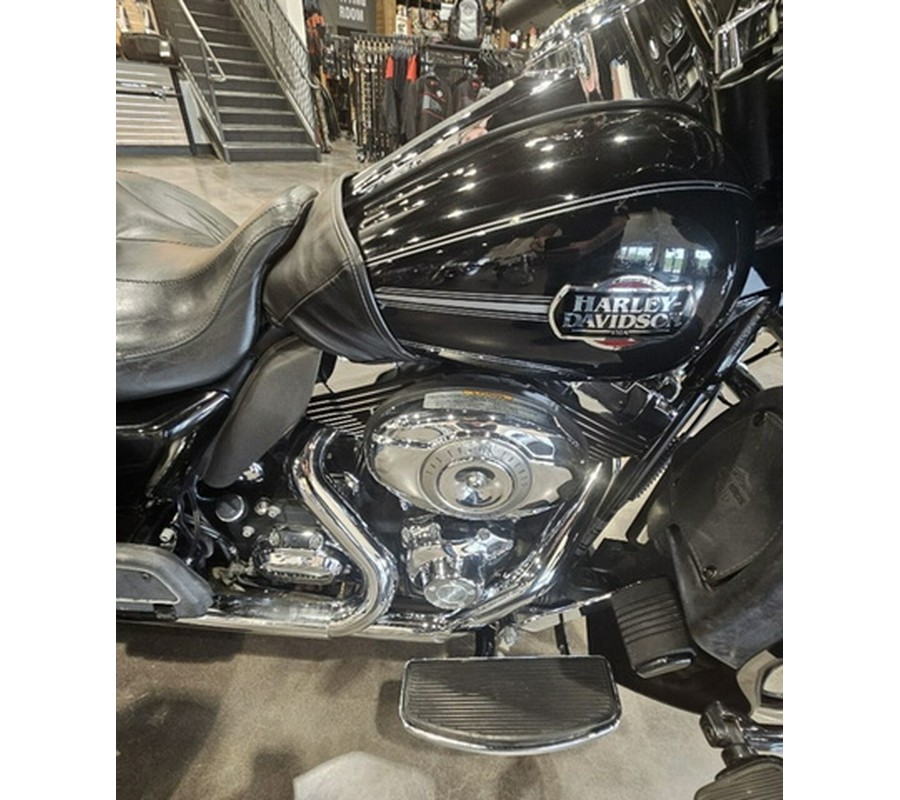 2013 Harley-Davidson FLHTCUTG - Tri Glide Ultra Classic