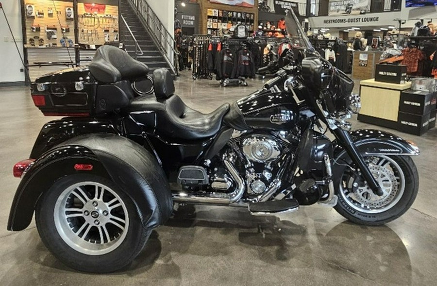 2013 Harley-Davidson FLHTCUTG - Tri Glide Ultra Classic