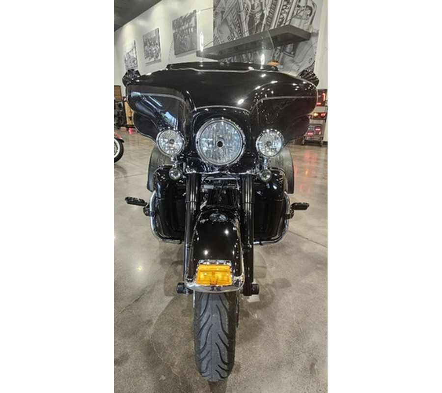 2013 Harley-Davidson FLHTCUTG - Tri Glide Ultra Classic