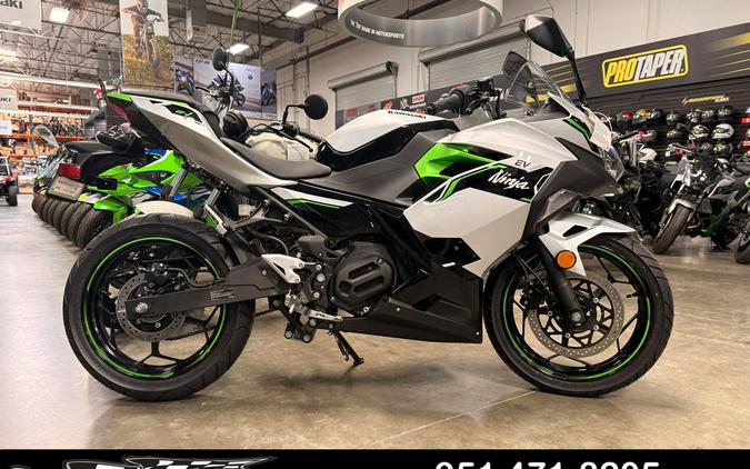 2024 Kawasaki Ninja® e-1 ABS
