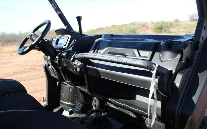 2026 Can-Am DEFENDER 6X6 XT HD10