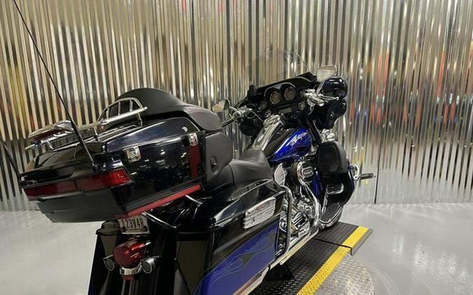 2011 Harley-Davidson FLHTCUSE6 - CVO Ultra Classic Electra Glide