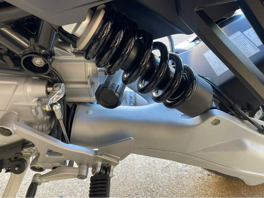 2024 Moto Guzzi Stelvio