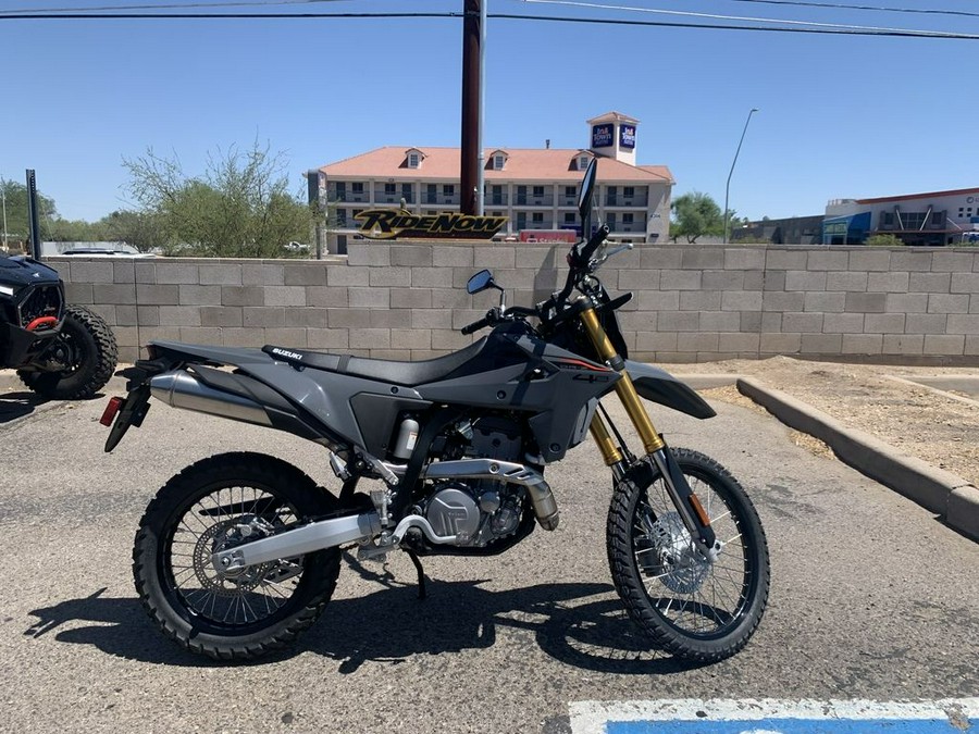 2025 Suzuki DR-Z4SM