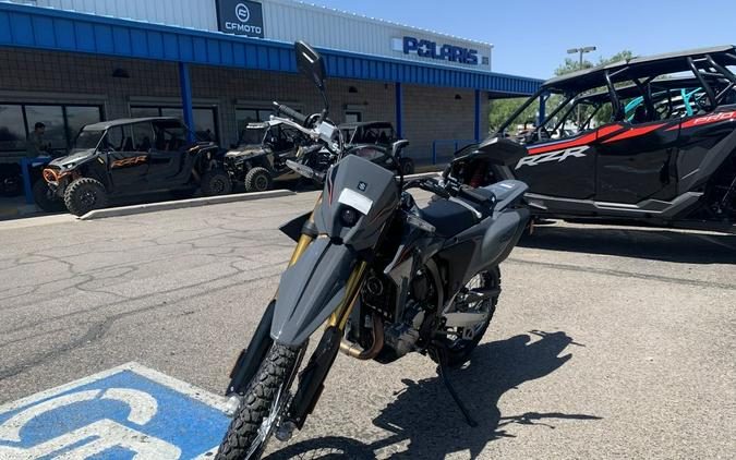 2025 Suzuki DR-Z4SM