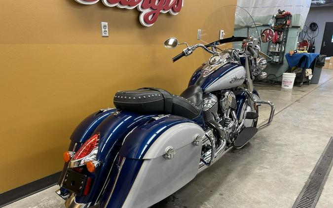 2017 Indian Motorcycle® Springfield™ Blue Sapphire Over Star Silver