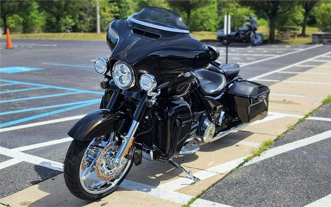 2015 Harley-Davidson CVO Street Glide