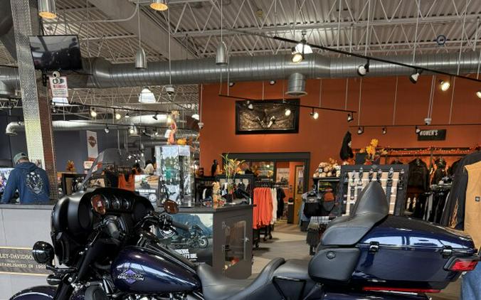 FLHTCUTG 2025 Tri Glide® Ultra