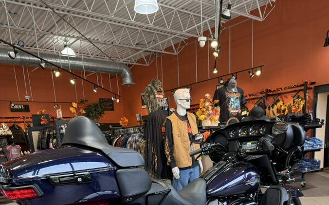 FLHTCUTG 2025 Tri Glide® Ultra