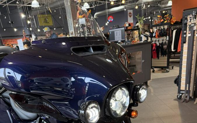 FLHTCUTG 2025 Tri Glide® Ultra