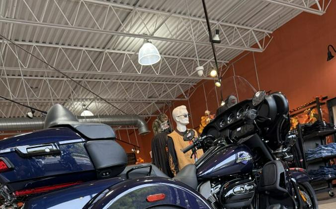 FLHTCUTG 2025 Tri Glide® Ultra