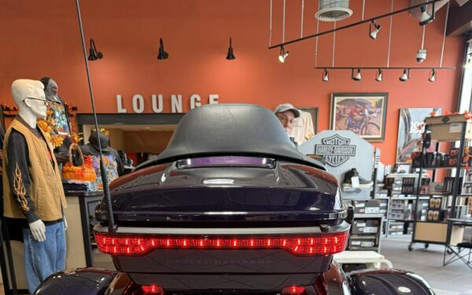 FLHTCUTG 2025 Tri Glide® Ultra