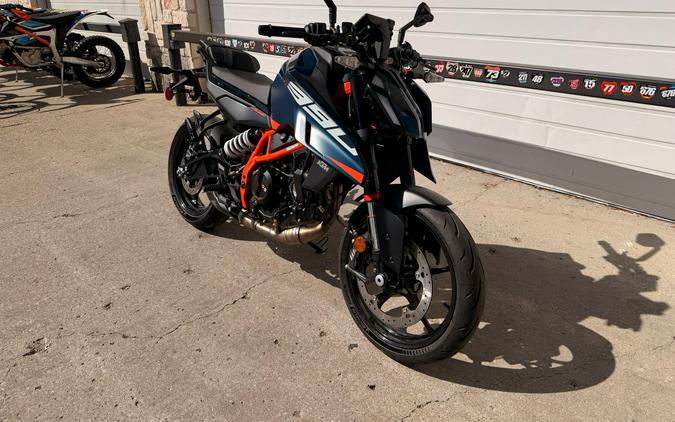 2026 KTM 390 Duke