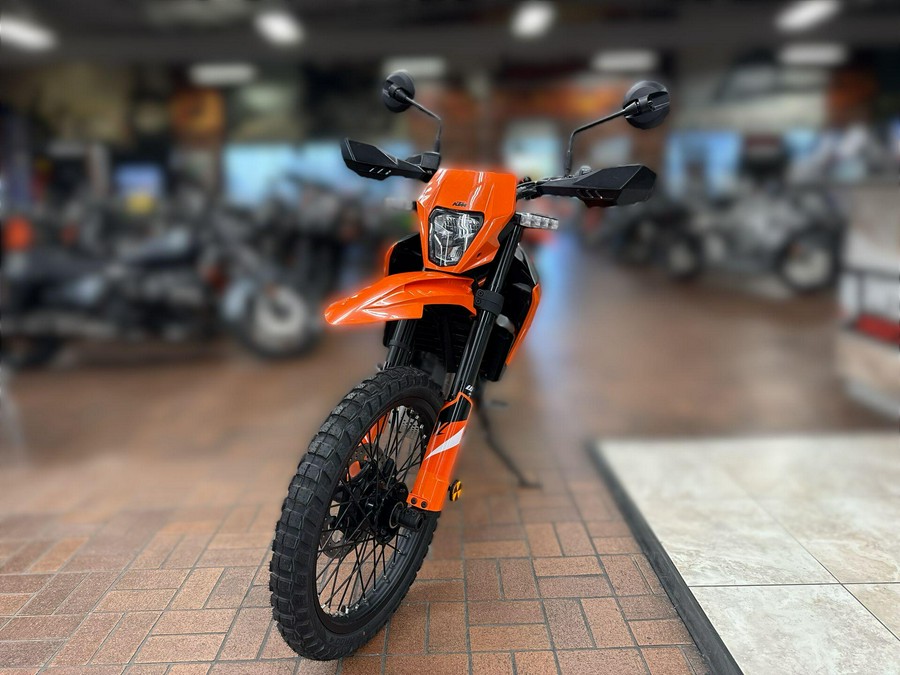 2025 KTM 390 ENDURO R