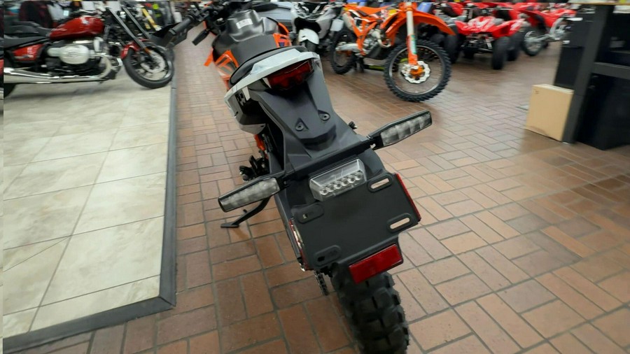 2025 KTM 390 ENDURO R