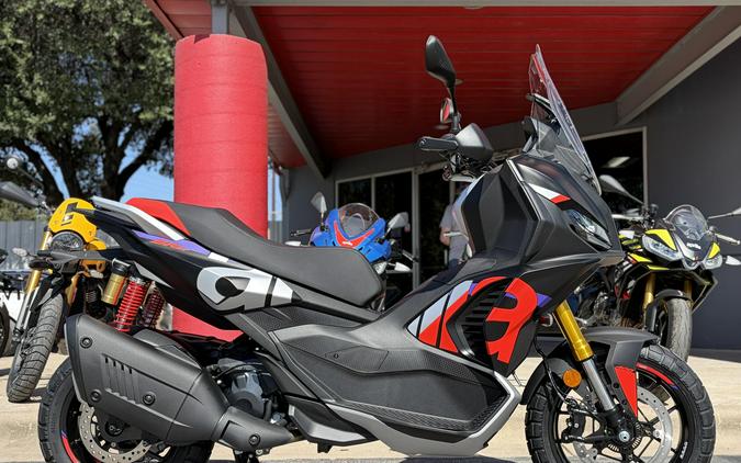 2027 Aprilia SR GT 400
