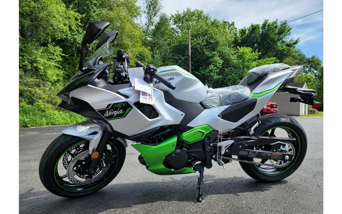 2024 Kawasaki Ninja 7 Hybrid First Look [12 Fast Facts; 40 Pics]