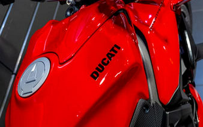2026 Ducati Streetfighter V4