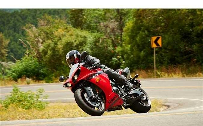 2014 Yamaha Motor Corp., USA YZF-R1