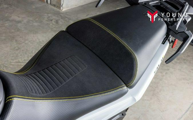 2025 Husqvarna Norden 901