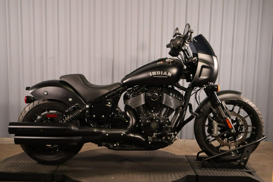 2023 Indian Motorcycle Sport Chief Dark Horse