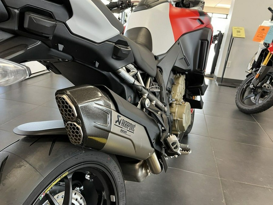 2025 Ducati Multistrada V4 RS