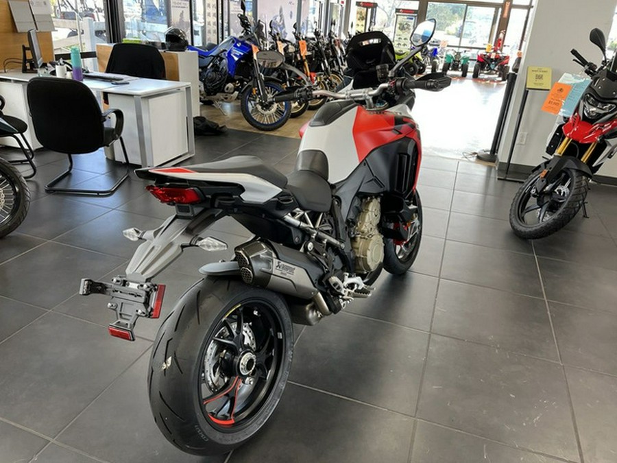 2025 Ducati Multistrada V4 RS