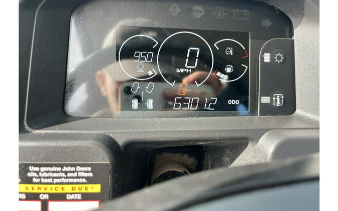 2023 John Deere GATOR XUV 835M HVAC