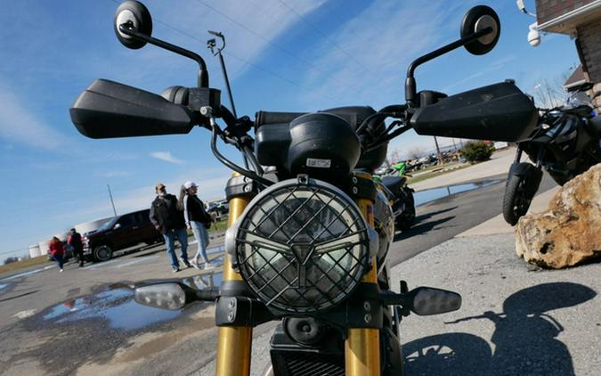 2024 Triumph Scrambler 400 X Phantom Black / Silver Ice