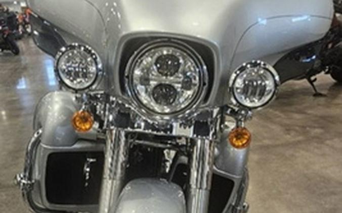 2015 Harley-Davidson FLHTCU - Electra Glide Ultra Classic
