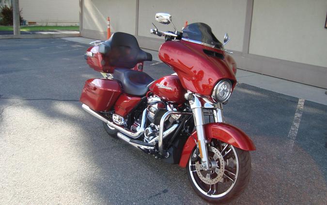 2019 Harley-Davidson® Street Glide® Wicked Red