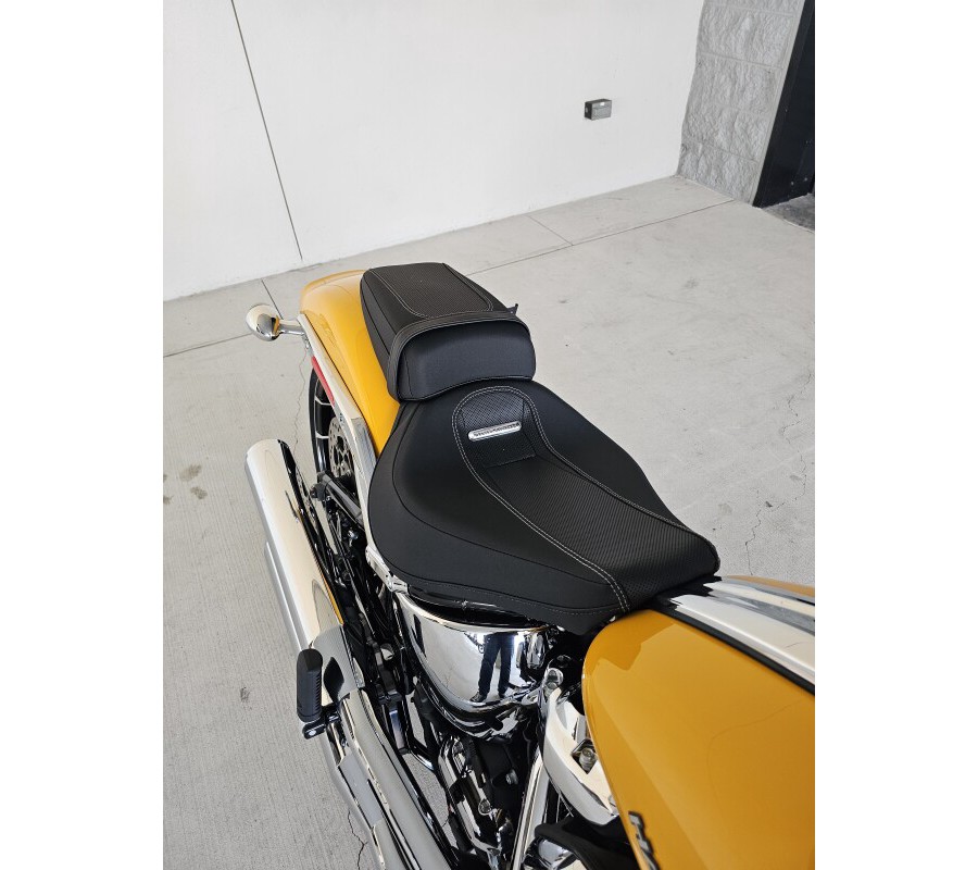 2025 Harley-Davidson Breakout