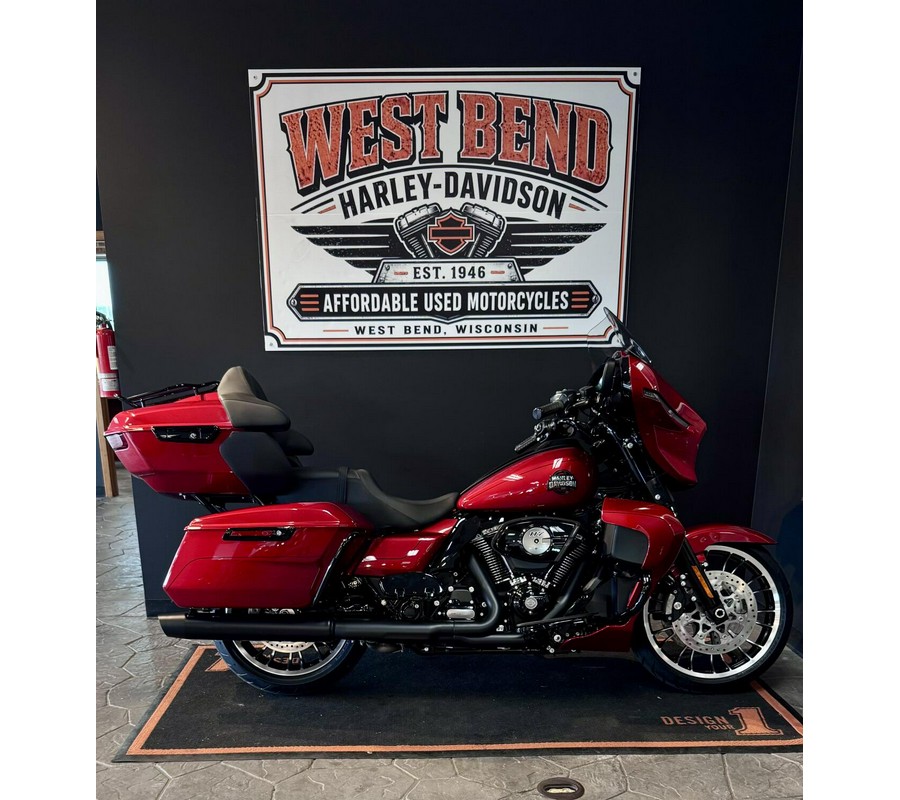 2026 Harley-Davidson Street Glide Limited Brilliant Red Black Trim