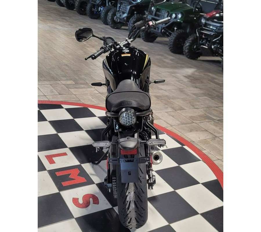 2024 Yamaha XSR700