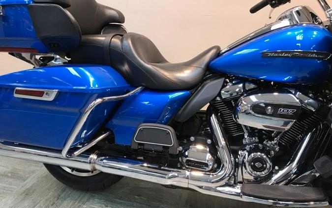 2018 Harley-Davidson Road Glide Ultra Electric Blue FLTRU