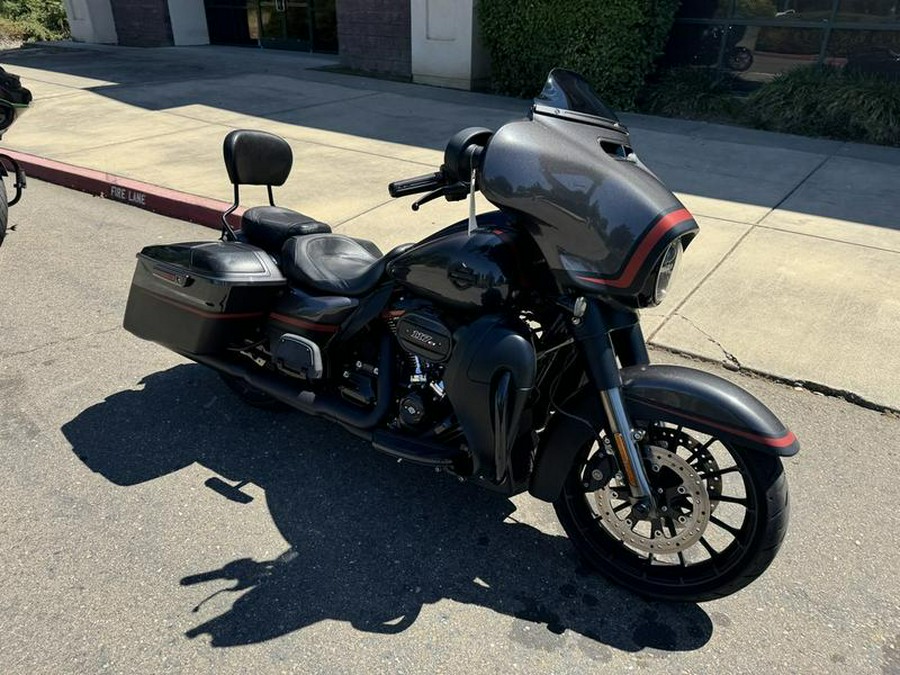 2018 Harley-Davidson® FLHXSE - CVO™ Street Glide®