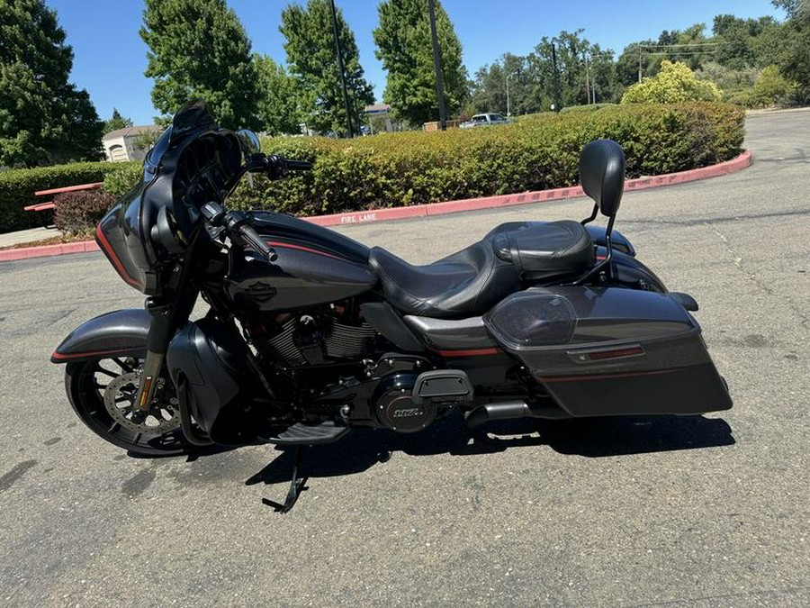 2018 Harley-Davidson® FLHXSE - CVO™ Street Glide®