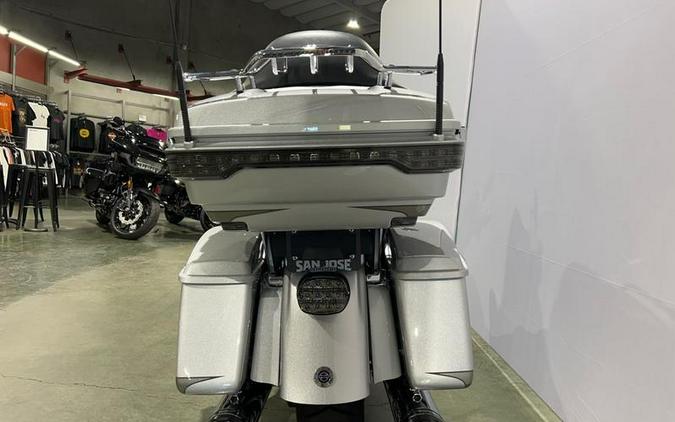 2017 Harley-Davidson® FLHTKSE - CVO™ Limited