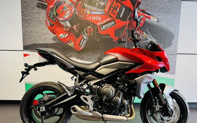2023 Triumph Tiger Sport 660 Korosi Red / Graphite