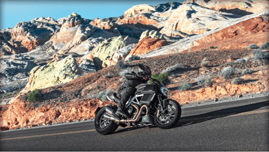 2015 Ducati Diavel Carbon