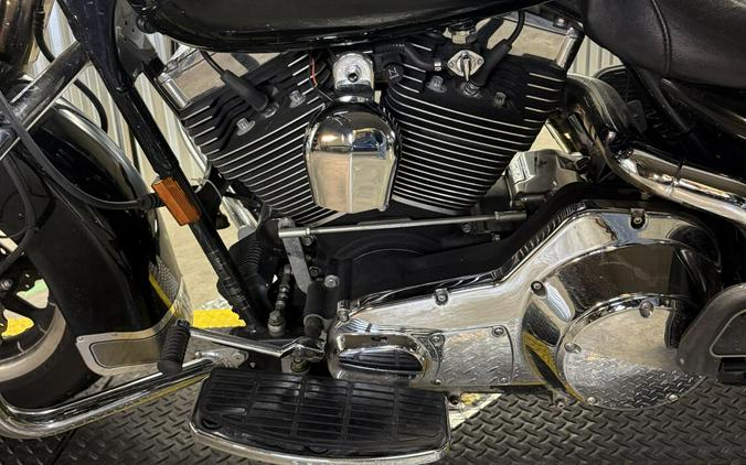 2002 Harley-Davidson Road King Firefighter Special Edition VIVID BLACK W/STRIPE