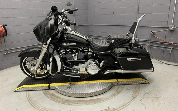 2023 Harley-Davidson® FLHX - Street Glide®