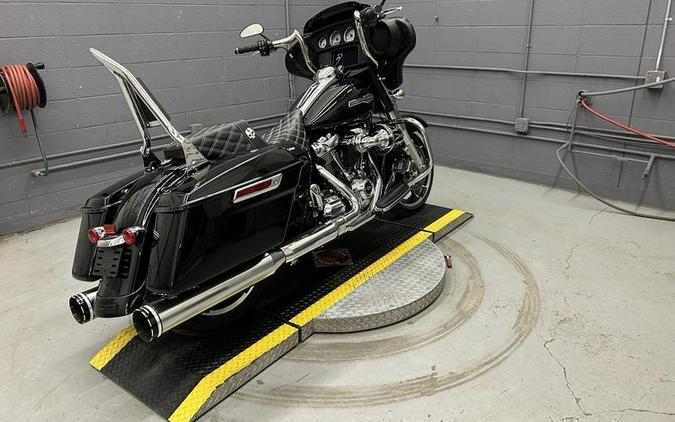 2023 Harley-Davidson® FLHX - Street Glide®